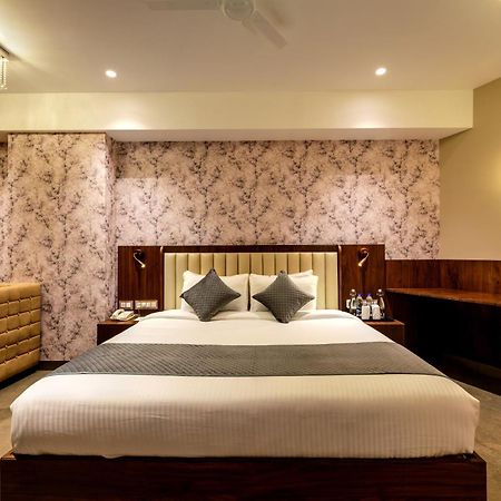 Sundex Hotel Thanjavur ภายนอก รูปภาพ