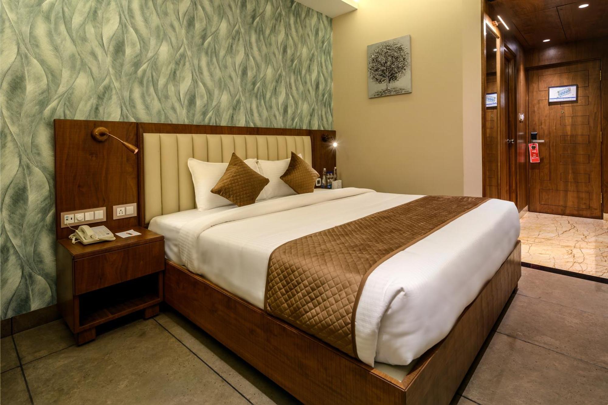 Sundex Hotel Thanjavur ภายนอก รูปภาพ